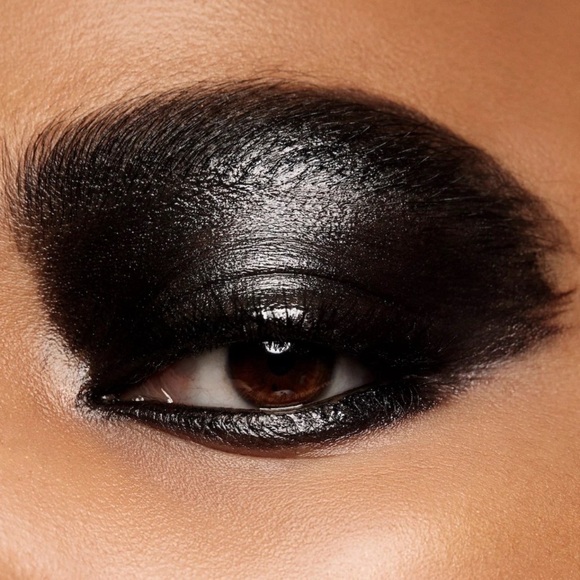 Surrat Lid Lacquer Cream Eyeshadow in Shade Shikkoku (Black Lacquer) NWT - Picture 2 of 4